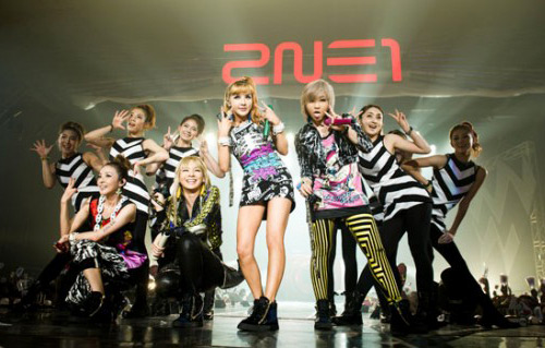 2NE1 là nhóm nhạc mới xuất sắc nhất 2011